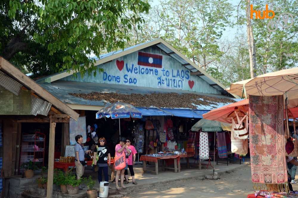 The tourist market at Don Xao, Laos