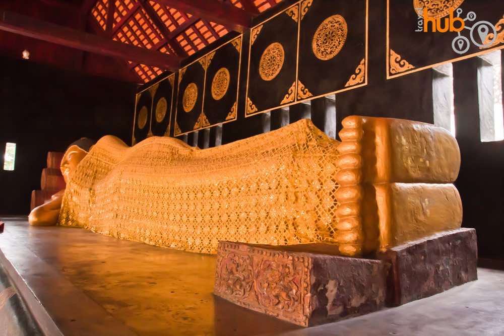 A reclining Buddha at Wat Chedi Luang