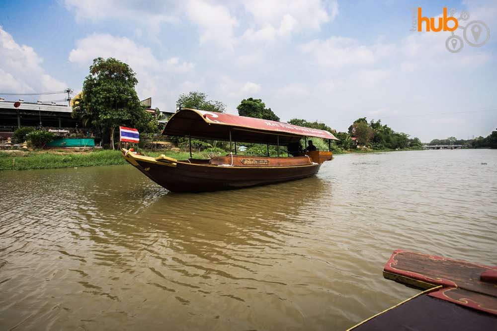 The Mae Ping River Cruise boat