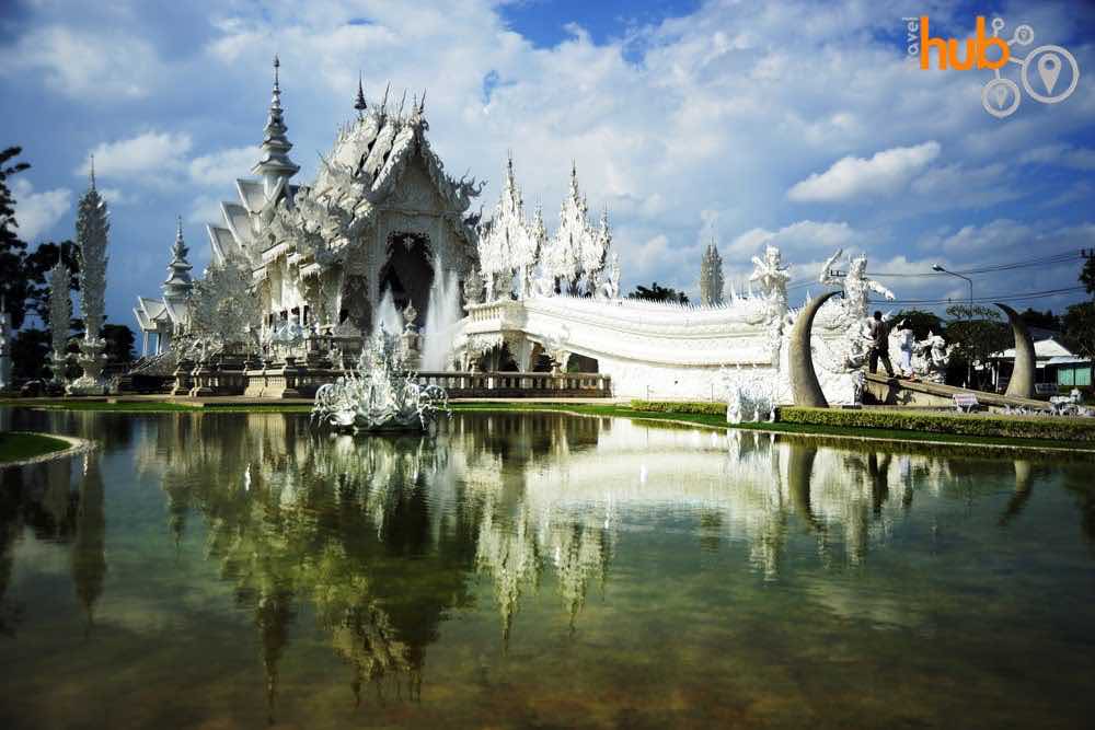 The marverlous Wat Rong Khun can not be missed on any trip to Chiang Rai