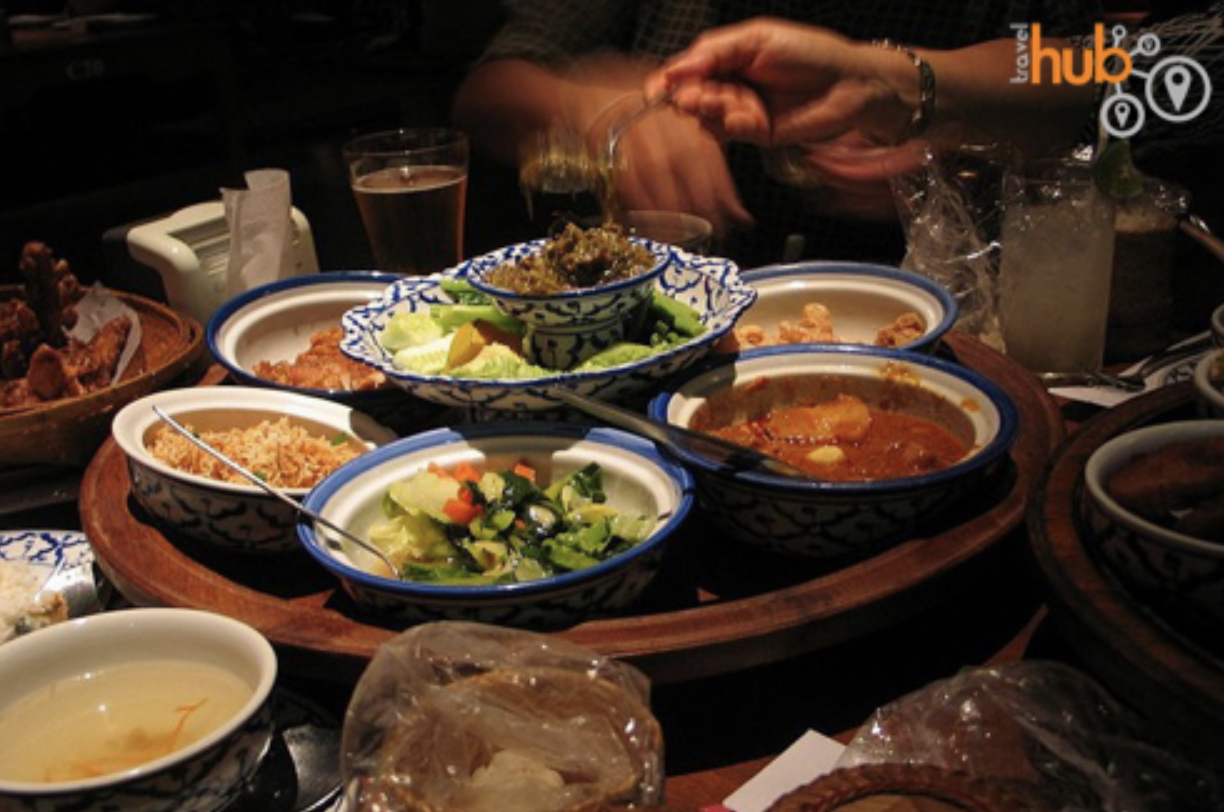 Kantoke dinner at Khum Kantoke